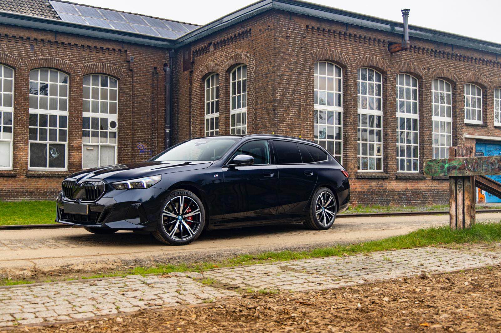 Lease auto voor gebouw